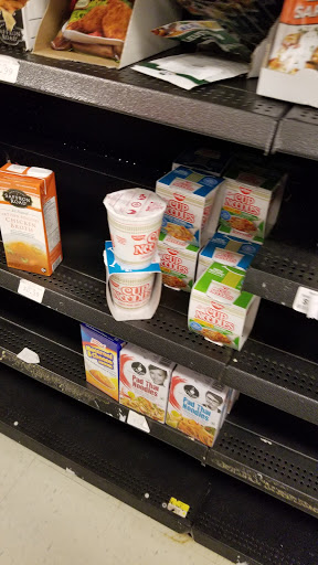 Grocery Store «Halal Import Food Market», reviews and photos, 701 E Pioneer Pkwy, Arlington, TX 76010, USA