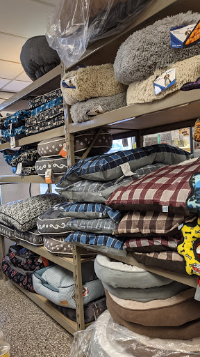 Animal Feed Store «Family Pet Food Center», reviews and photos, 1228 S Military Ave, Green Bay, WI 54304, USA