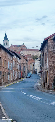 thizy les bourg à Thizy-les-Bourgs