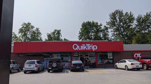 Gas Station «QuikTrip», reviews and photos, 6015 E 147th St, Grandview, MO 64030, USA