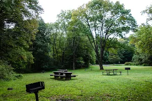 Sky Top Picnic Area Watchung Reservation image