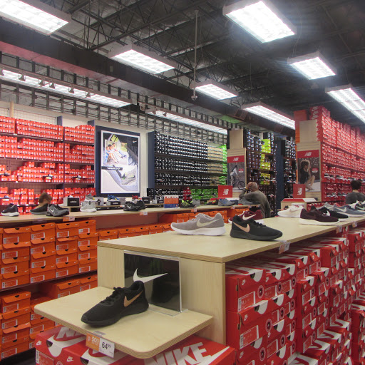 Shoe Store «Nike Factory Store», reviews and photos, 12801 W Sunrise Blvd Suite 1005, Sunrise, FL 33323, USA