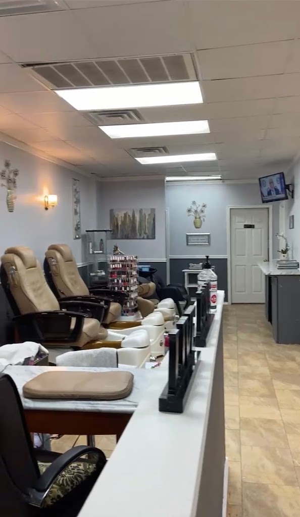 Desire Hair & Nail Spa 77375