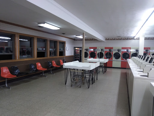 Laundromat «Batesville Wash & Dry», reviews and photos, 205 E Pearl St, Batesville, IN 47006, USA