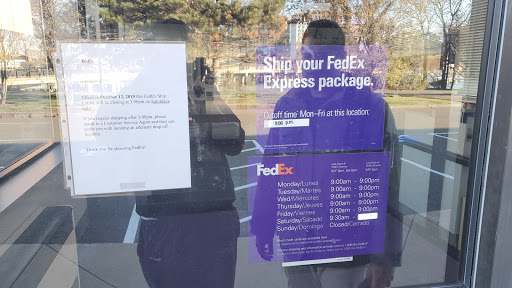 Shipping and Mailing Service «FedEx Ship Center», reviews and photos, 775 Summer St, South Boston, MA 02127, USA