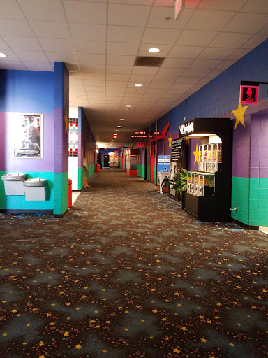 Movie Theater «Marquee Cinema - New Hartford, NY», reviews and photos, 20 Ellinwood Drive, New Hartford, NY 13413, USA