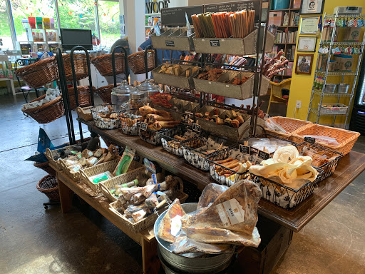 Animal Connection LLC, 1701 Allied St, Charlottesville, VA 22903, USA, 