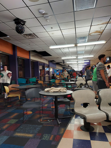 Bowling Alley «T-Bowl Lanes Inc», reviews and photos, 300 Preakness Shopping Center, Wayne, NJ 07470, USA