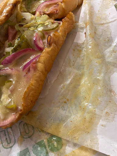 Restaurant «SUBWAY®Restaurants», reviews and photos, 3015 Millerville Rd Suite A, Baton Rouge, LA 70816, USA