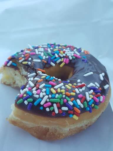 Donut Shop «Carol Lee Donut Shop», reviews and photos, 1414 N Main St, Blacksburg, VA 24060, USA