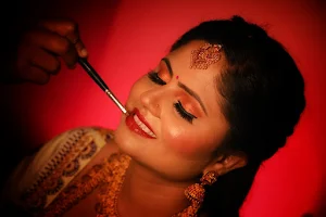 Bindu beauty salon and spa image