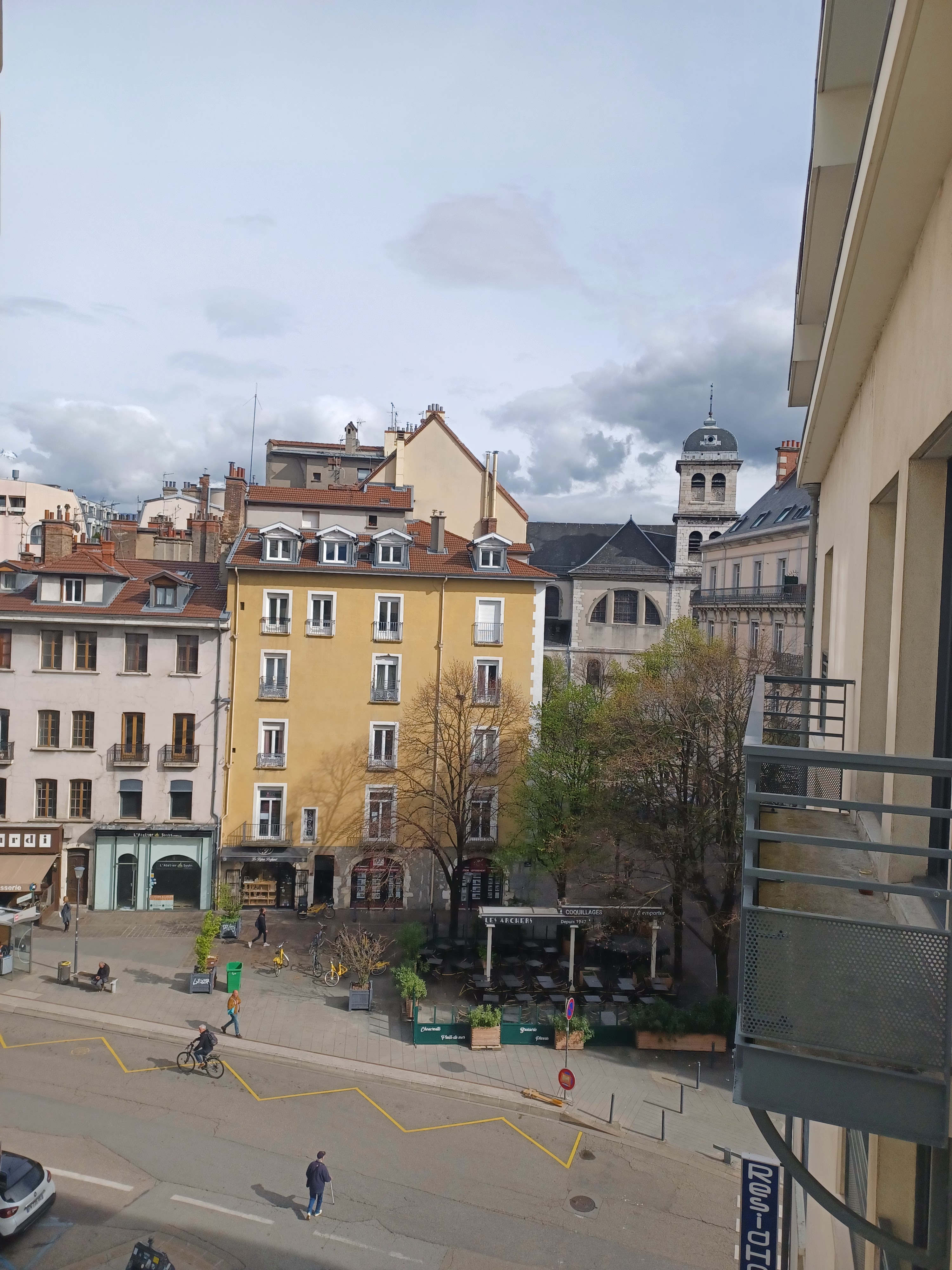 Photo n° 1 de l'avis de Xara. fait le 13/04/2023 à 19:03