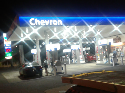 Gas Station «Chevron», reviews and photos, 5801 Pioneer St, Ridgefield, WA 98642, USA