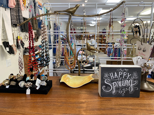 Boutique «Bearly Used Boutique», reviews and photos, 350 W Main St, Mount Joy, PA 17552, USA