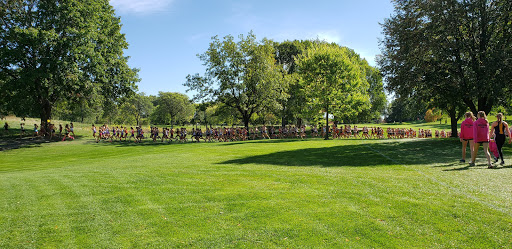 Golf Course «Les Bolstad Golf Course Main Office», reviews and photos, 2275 Larpenteur Ave W, St Paul, MN 55113, USA