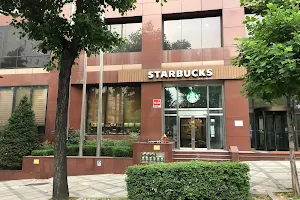 Starbucks image