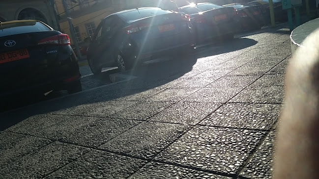 Opiniones de Paradero de taxis en Valparaíso - Gasolinera