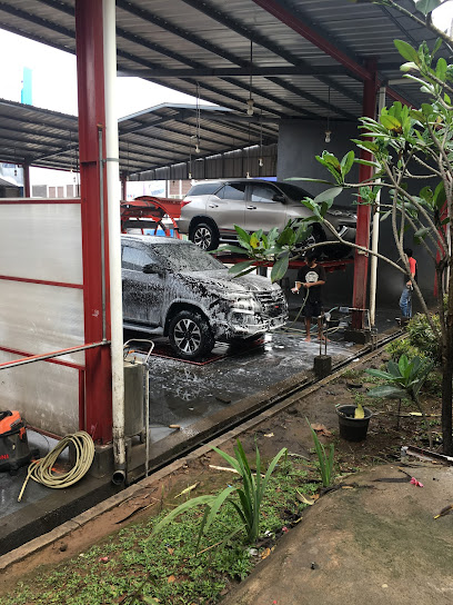 Chans Garage car wash & detailing @Kota Wisata