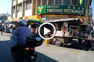 Kuantan road market image