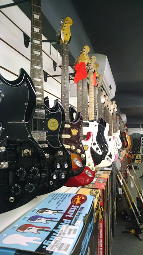 Guitar stores Santo Domingo