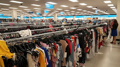 Clothing Store «Ross Dress for Less», reviews and photos, 3500 East-West Hwy, Hyattsville, MD 20782, USA