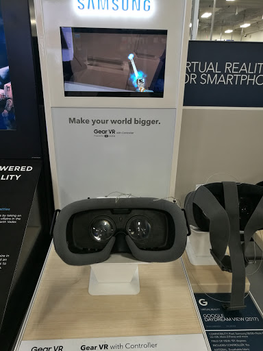 Electronics Store «Best Buy», reviews and photos, 1131 5th St, Miami Beach, FL 33139, USA