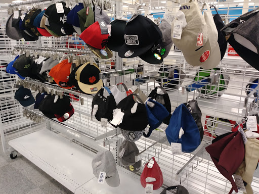 Clothing Store «Ross Dress for Less», reviews and photos, 1401 Missouri Ave N, Largo, FL 33770, USA