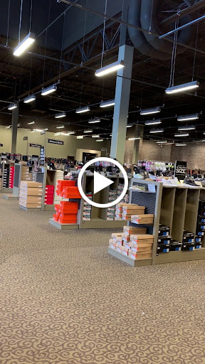 Shoe Store «DSW Designer Shoe Warehouse», reviews and photos, 17100 Southcenter Pkwy, Tukwila, WA 98188, USA