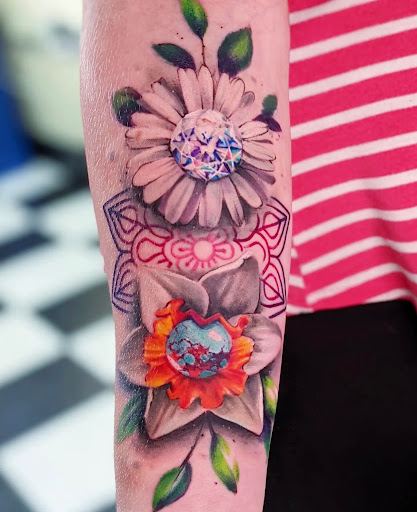 Explore scale tattoo ideas, creative tattoo ideas in Athens, available at Pain and Wonder Tattoo and Piercing Studio