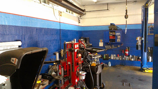 Auto Repair Shop «JC Auto Repairs», reviews and photos, 166 Summerfield St, Scarsdale, NY 10583, USA