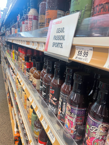 Sporting Goods Store «SCHEELS», reviews and photos, 6503 W 135th St, Overland Park, KS 66223, USA