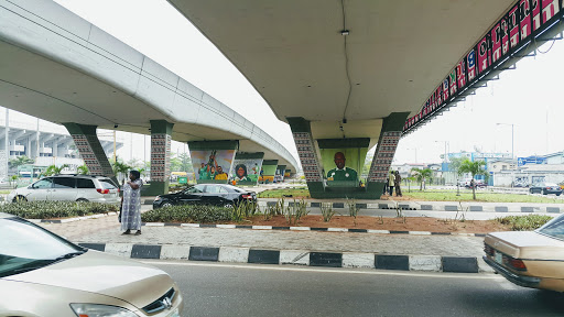 Stadium BRT Bus Stop, Western Ave, Surulere, Lagos, Nigeria, Middle School, state Lagos