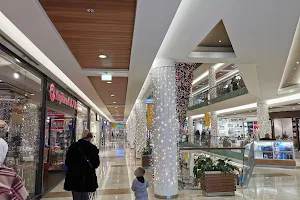 Alta Shopping Center image