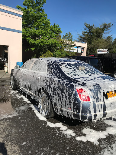 Car Wash «Hampton Auto Wash», reviews and photos, 296 W Montauk Hwy, Hampton Bays, NY 11946, USA