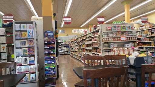 Grocery Store «Harvest Fresh Grocery & Deli», reviews and photos, 251 NE 3rd St, McMinnville, OR 97128, USA