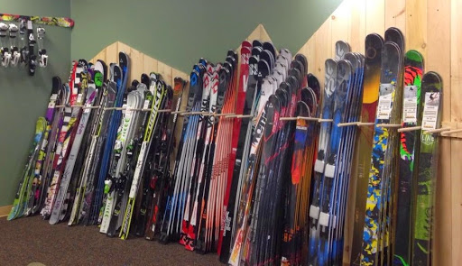 Ski Shop «Mountain Dogs Ski & Sport», reviews and photos, 12 Plaistow Rd, Plaistow, NH 03865, USA