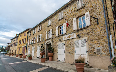 Mairie Pommiers à Pommiers