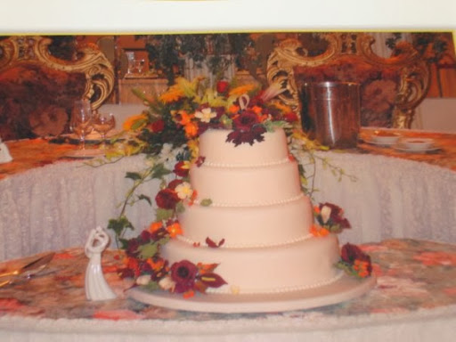 Cake Shop «Dominican Cakes & Bridal Shop», reviews and photos, 2428 N State Rd 7, Margate, FL 33063, USA