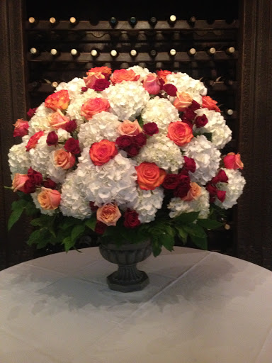 Florist «Hillside Florist (formerly Jennifer Flowers)», reviews and photos, 140 Hillside Avenue, New Hyde Park, NY 11040, USA