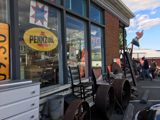 Antique Furniture Store «Old American Barn», reviews and photos, 107 Martinsburg Ave, Gordonsville, VA 22942, USA