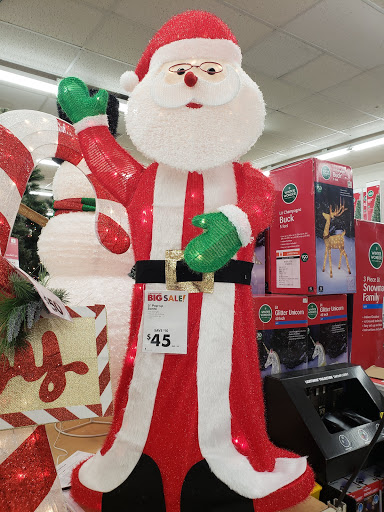 Discount Store «Big Lots», reviews and photos, 8563 Watson Rd, Webster Groves, MO 63119, USA