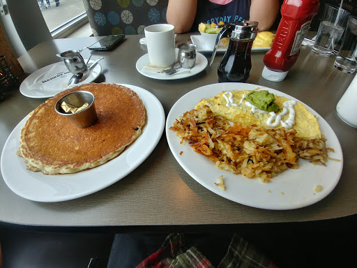 Supermarket «Hy-Vee», reviews and photos, 4605 Fleur Dr, Des Moines, IA 50321, USA