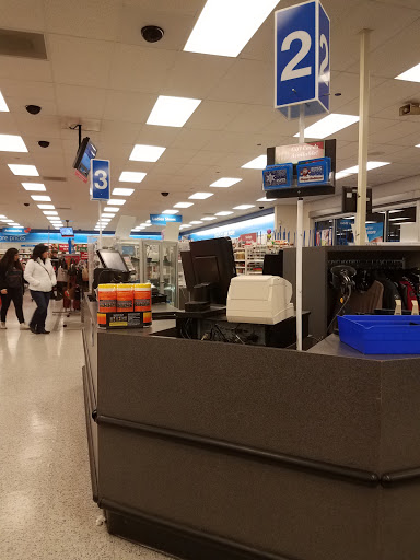 Clothing Store «Ross Dress for Less», reviews and photos, 3701 Truxel Rd, Sacramento, CA 95834, USA