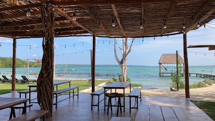 JAGUARA Lagoon shore restaurant - Boulevard costera norte 1255, Calle 5 y 42, 77930, 77930 Bacalar, Q.R., Mexico