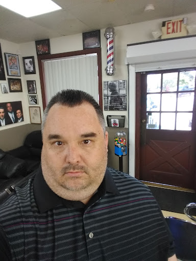 Barber Shop «Top Notch Barber Shop», reviews and photos, 4274 Davie Rd, Davie, FL 33314, USA