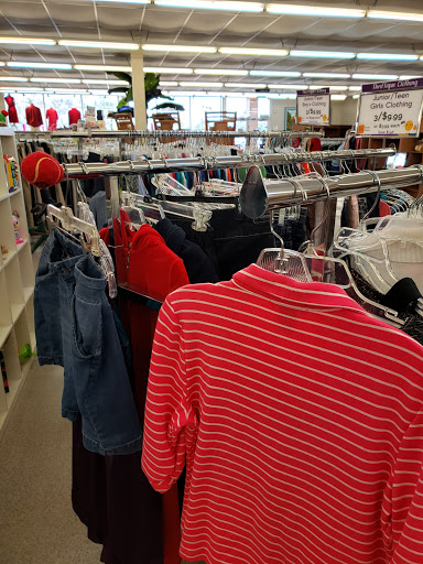 Thrift Store «Gulfside Hospice Thrift Shoppe», reviews and photos, 36524 FL-54, Zephyrhills, FL 33542, USA