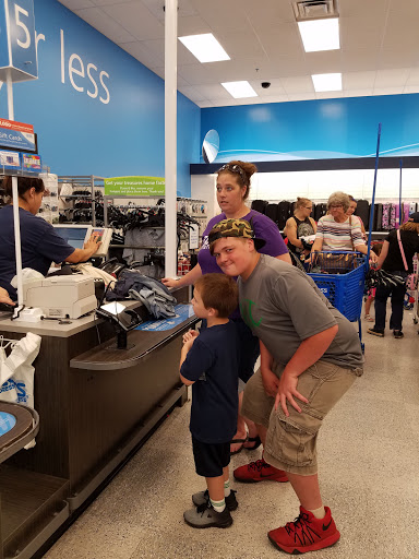 Clothing Store «Ross Dress for Less», reviews and photos, 166 Thornton Drive, Dickson, TN 37055, USA