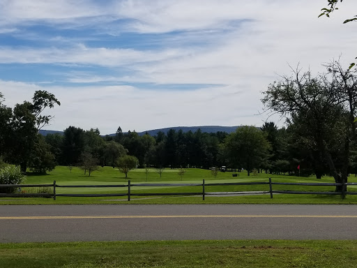 Golf Course «Simsbury Farms Golf Course», reviews and photos, 100 Old Farms Rd, Simsbury, CT 06070, USA