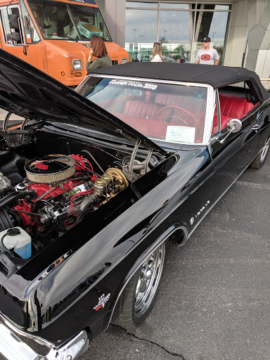 Used Car Dealer «Voss Used Cars», reviews and photos, 99 Loop Rd, Dayton, OH 45459, USA