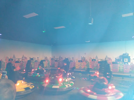 Amusement Center «Make Believe Family Fun Center», reviews and photos, 8303 Day Dr, Parma, OH 44129, USA